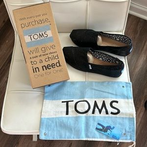 TOMS Womens Size 11 Classic Black Glitter Sparkle Slip On Flats NWT